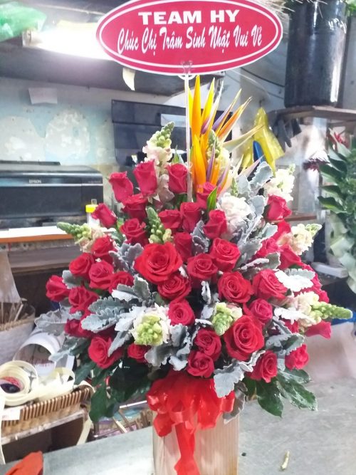 giỏ hoa dành tặng sinh nhật ở shop hoa Thủ Dầu Một Bình Dương