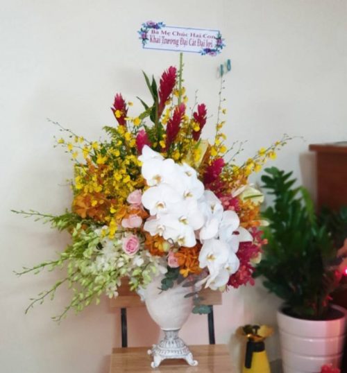 mẫu bình hoa tươi đẹp tại shop hoa Vĩnh Phúc