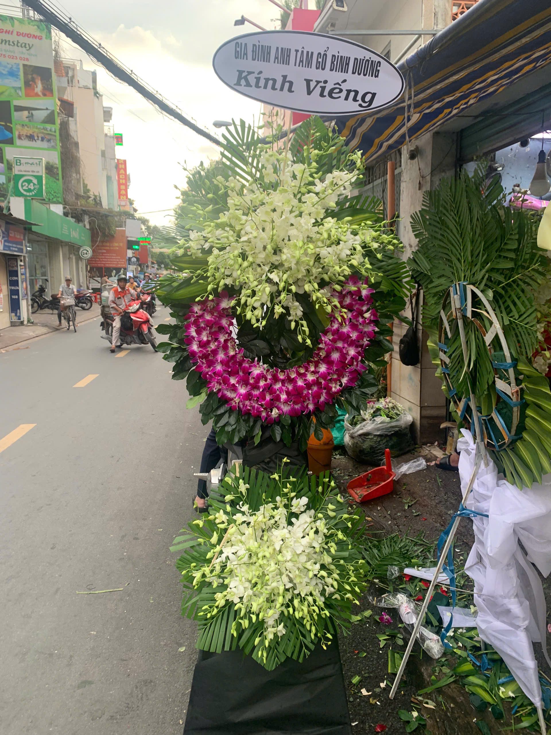 Đặt Hoa Đám Tang Cam Ranh ( Shop Hoa Tang Lễ Cam Ranh )