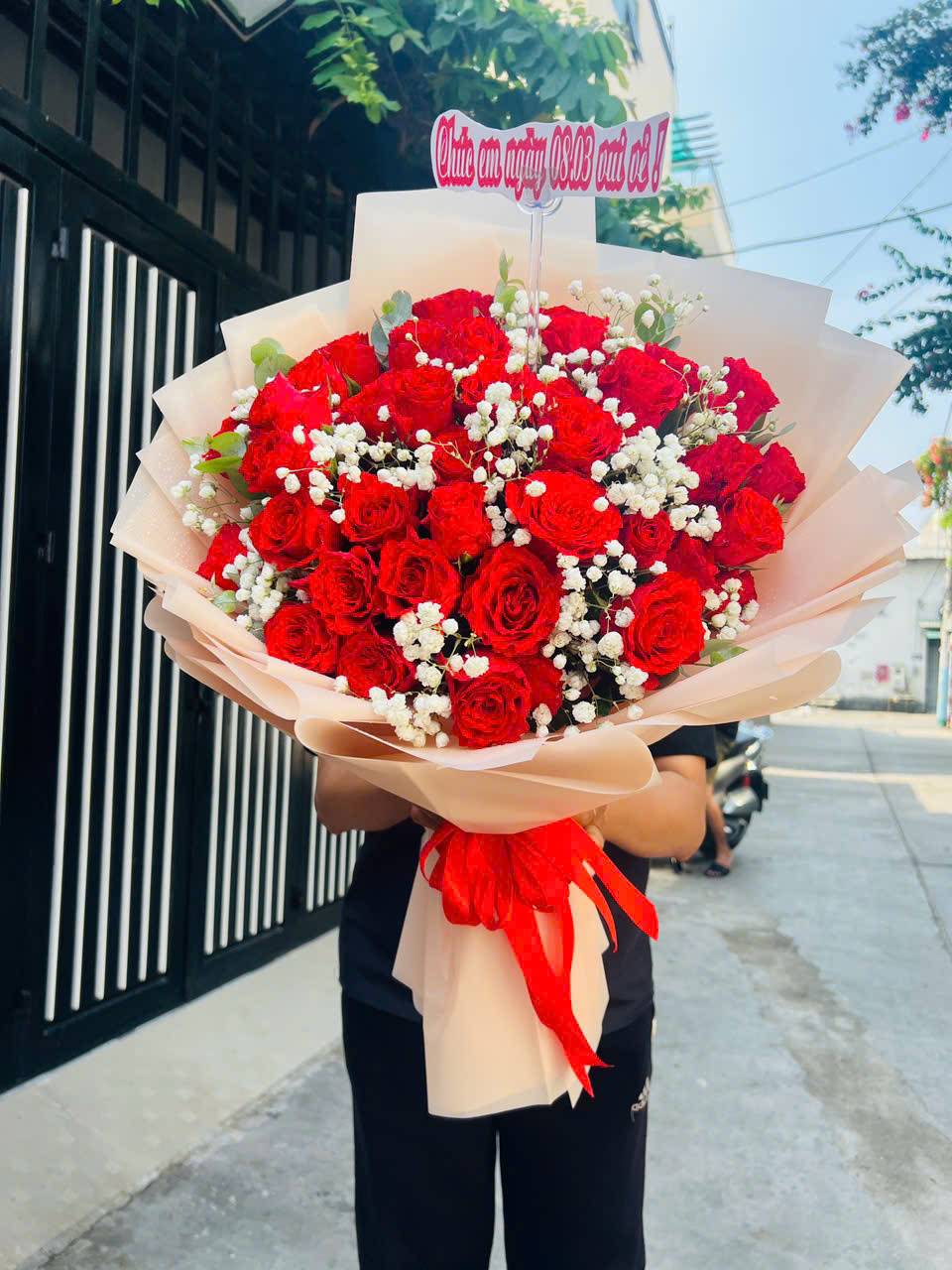 Bó Hoa Đẹp Xã Hưng Long TPHCM