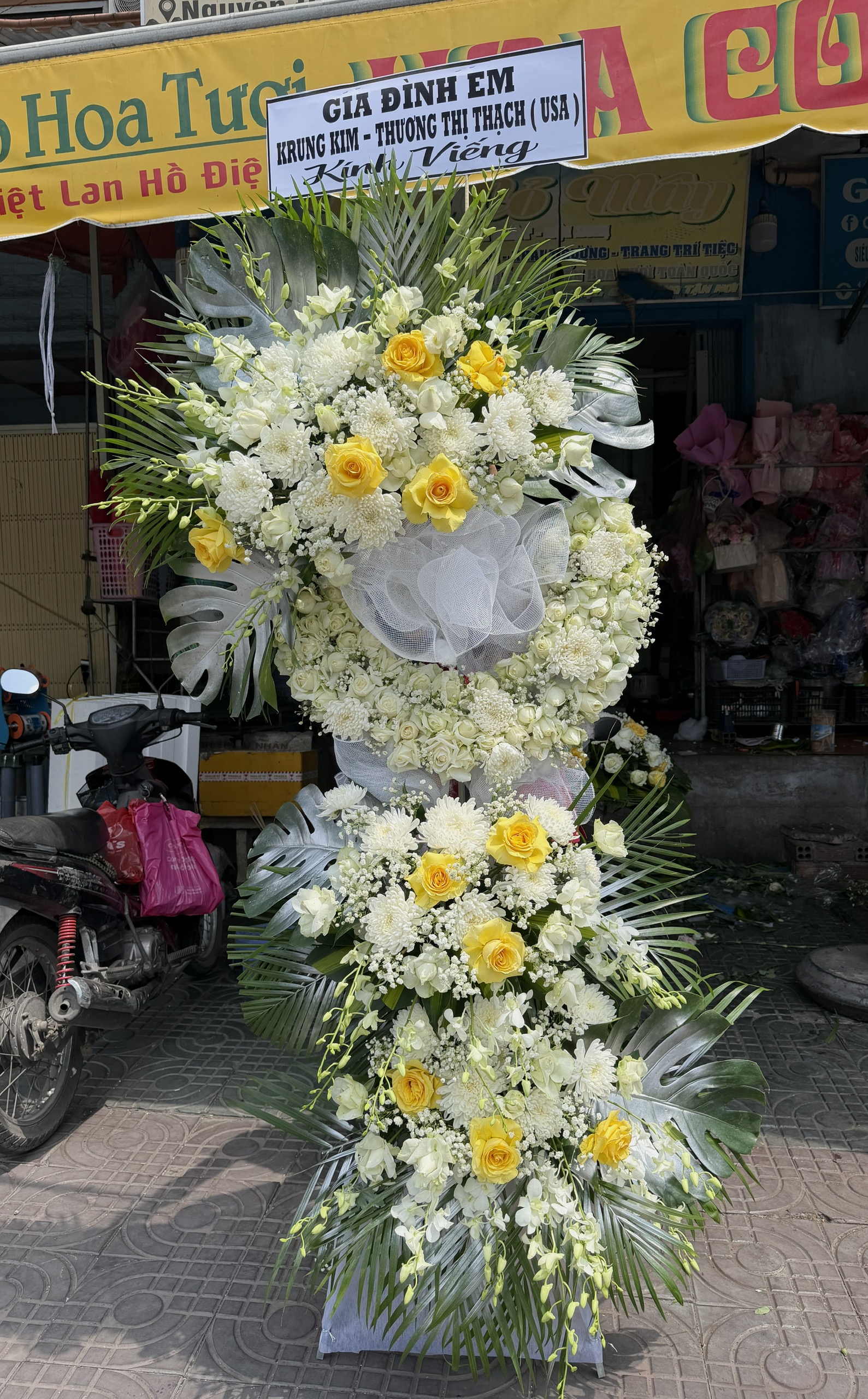 Hoa Đám Tang Phường Hòa Thuận